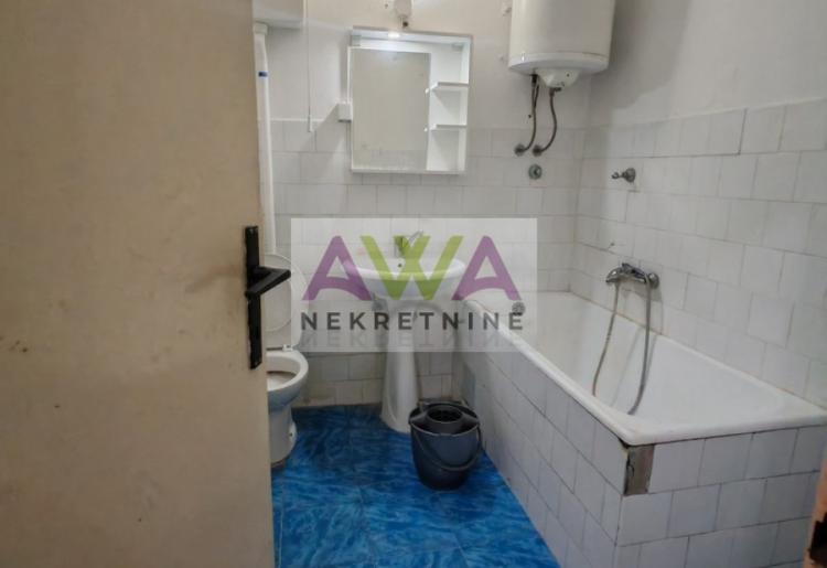 SOMBOR – Prvomajski, 2.5 sobe, 4 sprat, LIFT