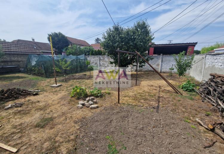 Gornja Varoš. Prizemna kuća 107m2, plac 543m2 