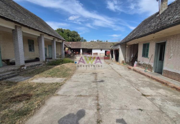 Svilojevo. Kuća površine 126m2, plac 29ar