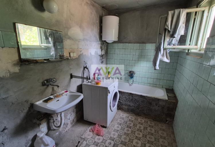 Svilojevo. Kuća površine 126m2, plac 29ar