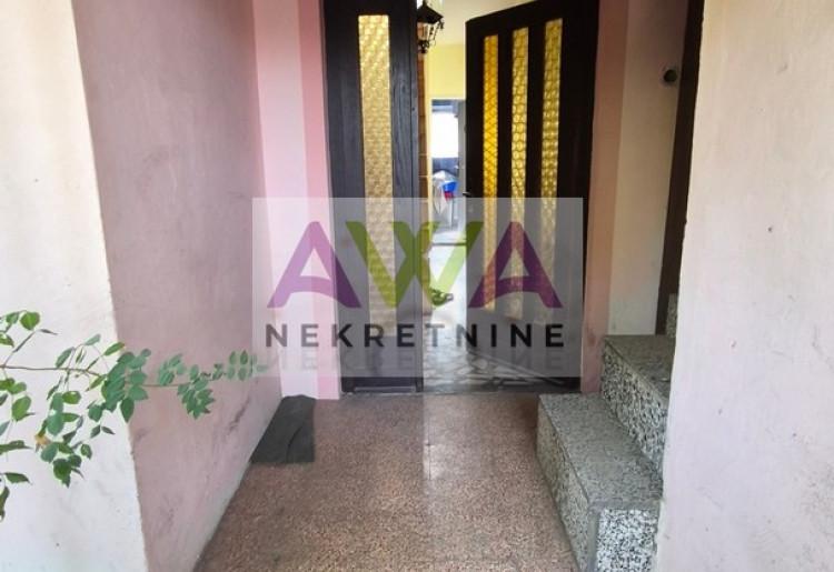 SOMBOR – Prnjavor | velika porodična kuća, oko 250 m²