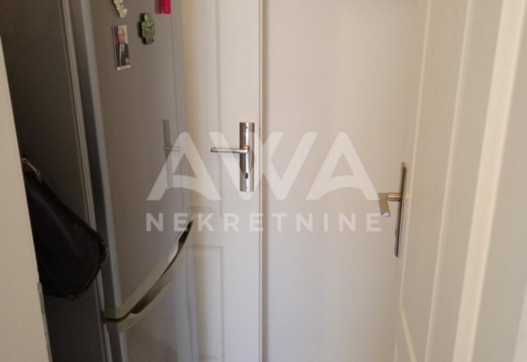 Prodaje se komforan stan 60 m2 na odličnoj lokaciji u centru Apatina!
