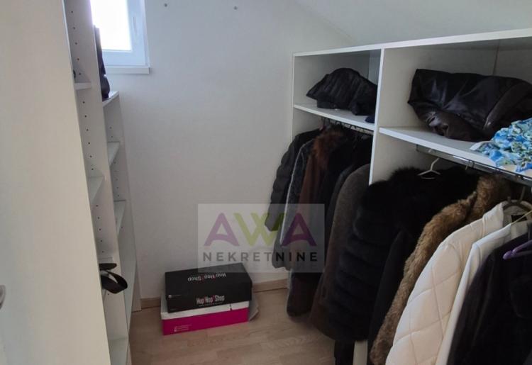 Sombor – Josićko naselje, kuća 189 m² sa dve stambene jedinice