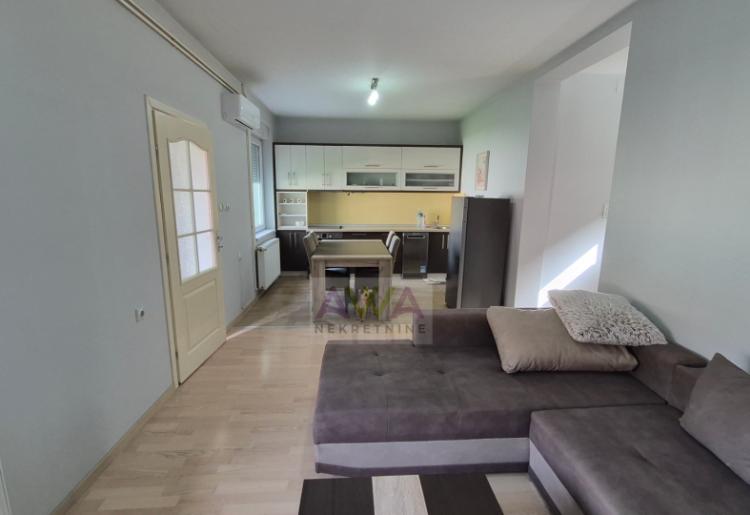 Sombor – Josićko naselje, kuća 189 m² sa dve stambene jedinice