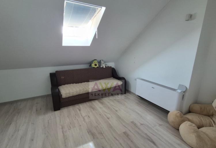 Sombor – MZ Mlake | Novija nameštena porodična kuća 288 m² na placu od 15,86 ari