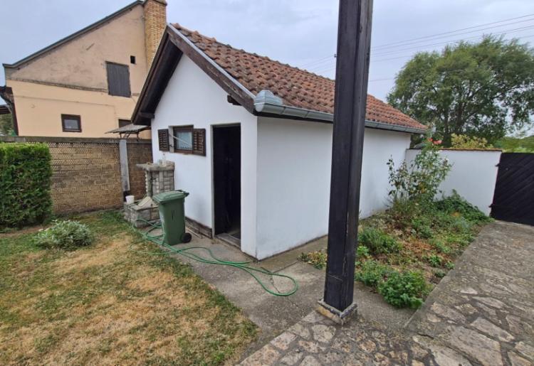 CRVENKA – PORODIČNA KUĆA 146 m² SA 4 SPAVAĆE SOBE