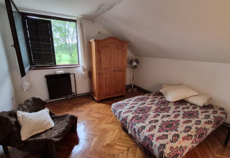 CRVENKA – PORODIČNA KUĆA 146 m² SA 4 SPAVAĆE SOBE