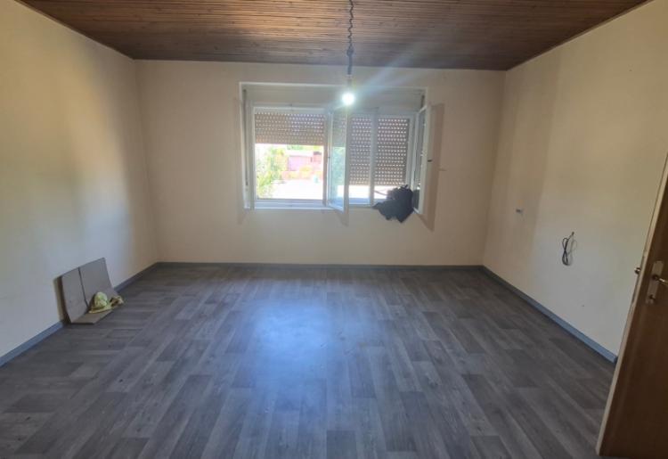 APATIN – USELJIVA KUĆA + ZAPOČETA NOVA KUĆA 