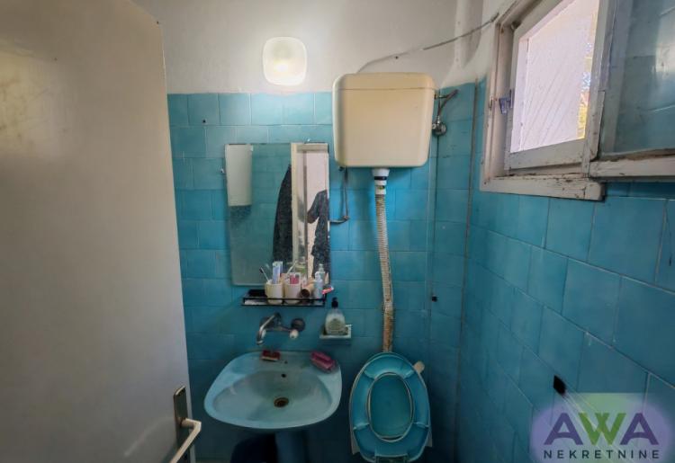 Sombor – prizemni dvosoban stan 64 m² sa dvorištem