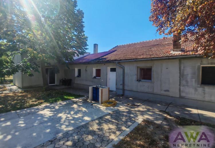 Sombor – Mlake, prizemna kuća 149 m² na placu 1.046 m²