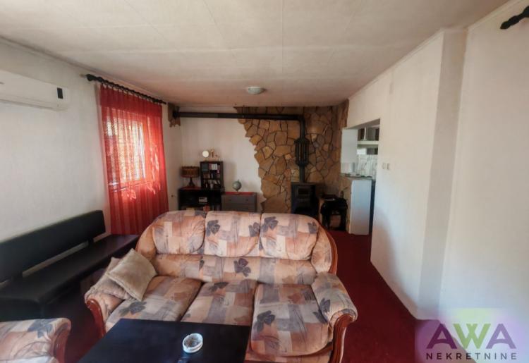 Sombor – Mlake, prizemna kuća 149 m² na placu 1.046 m²