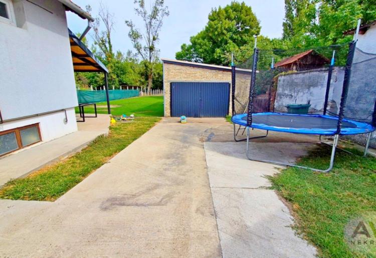 Sombor, Gornja Varoš – renovirana porodična kuća 135 m² na placu 1.316 m²