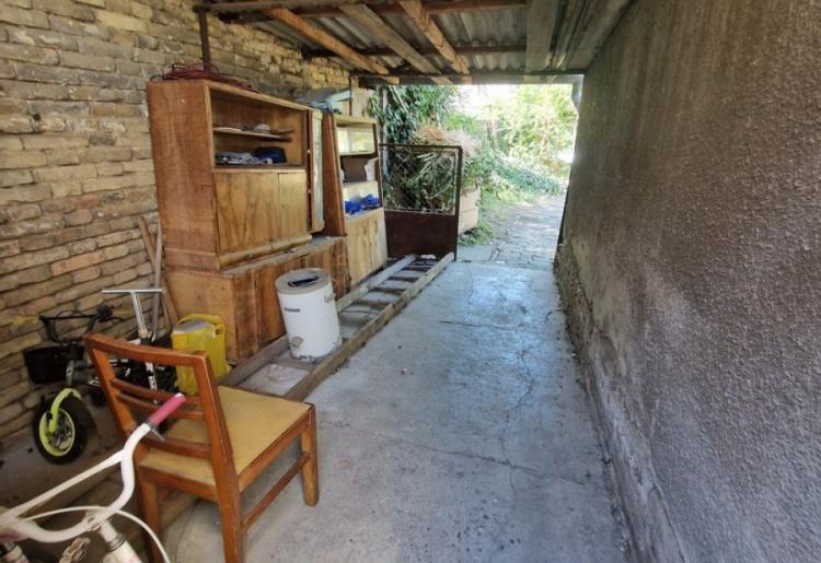 Sombor – spratna kuća 200 m² na placu od 6,7 ari