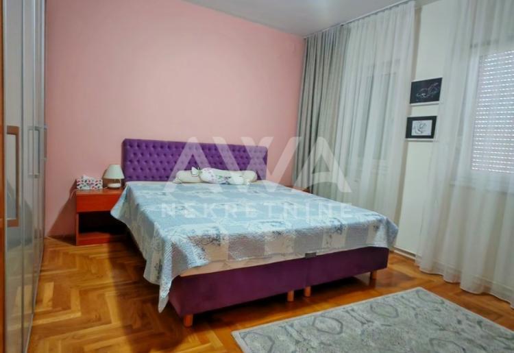 Sombor, centar – najbolja lokacija, trosoban namešten stan sa terasom, 81,68 m²