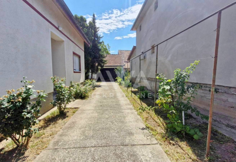 Kljajićevo, Kuća 97 m2 na placu od 1028 m2