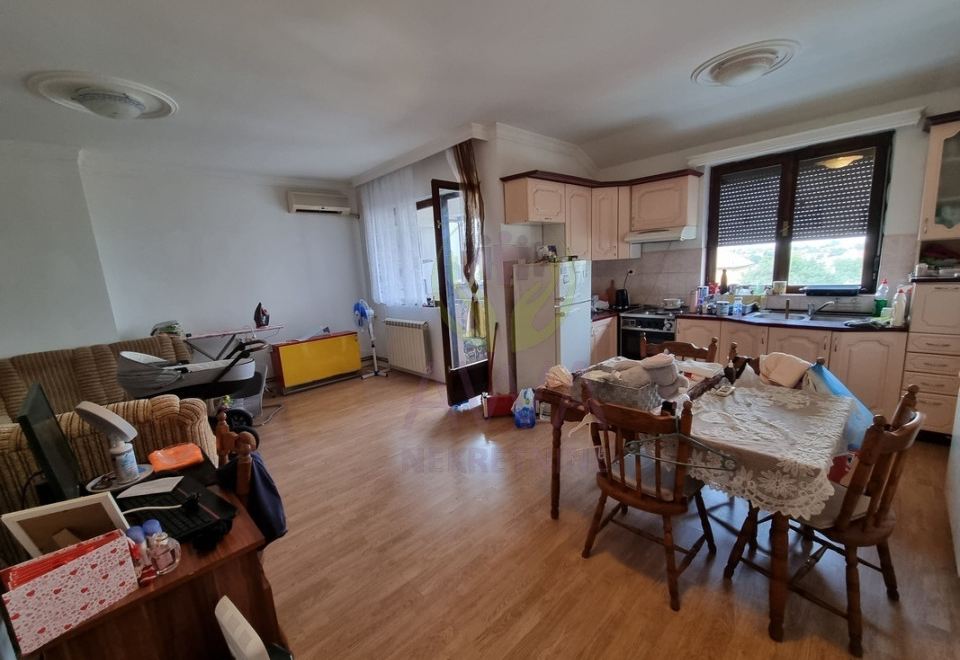 Centar Apatina, V Sprat, 92m2