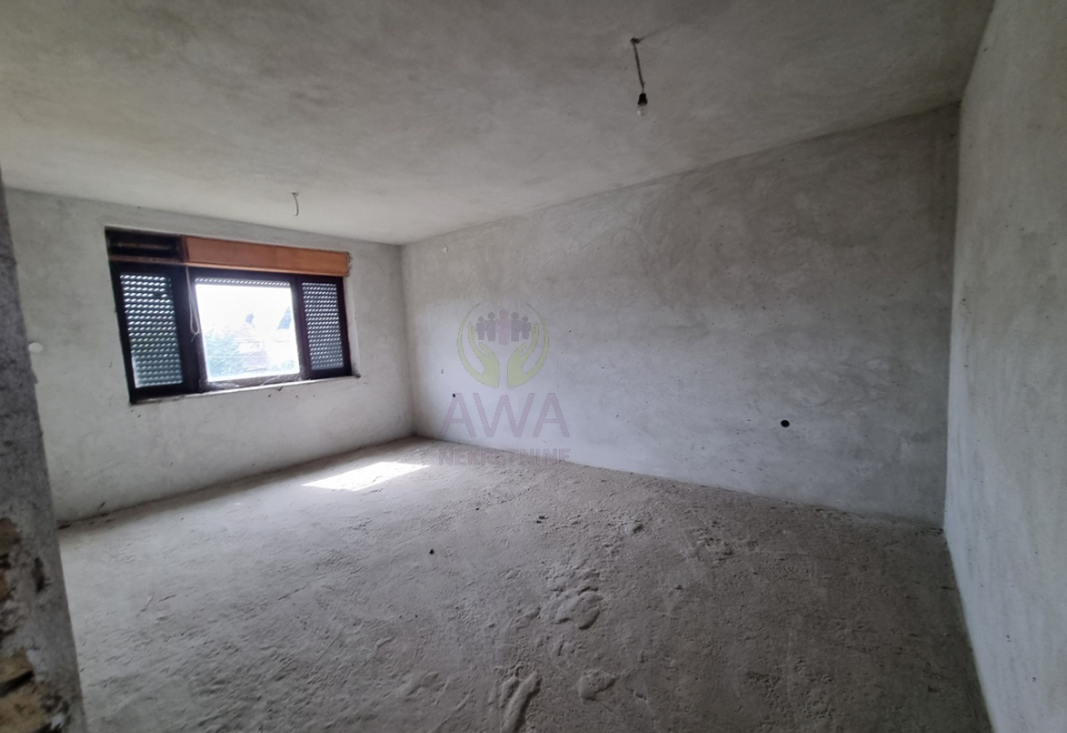 Spratna kuća, Sombor, na placu od 639m2