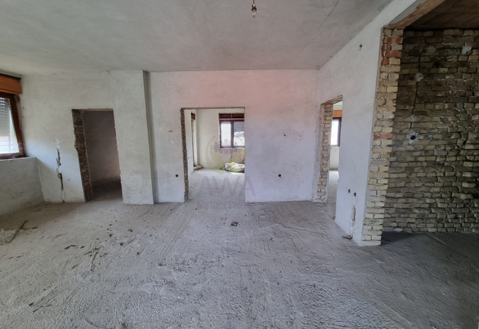 Spratna kuća, Sombor, na placu od 639m2