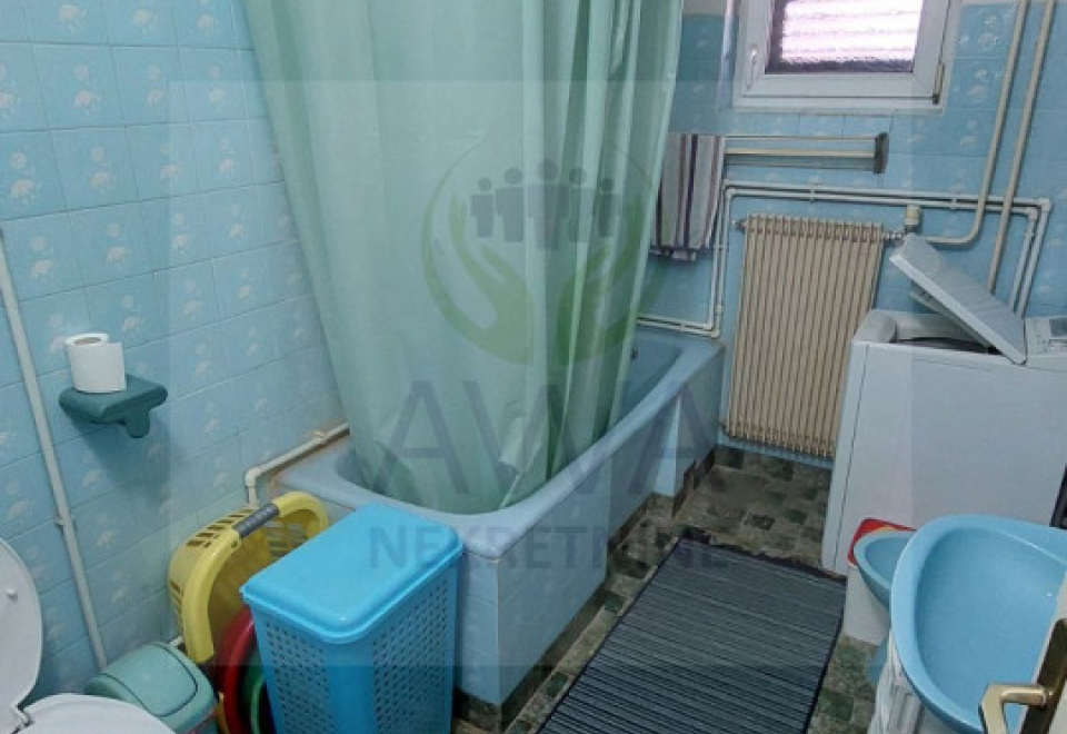 Prizemna kuća u Mlakama, 215 m2 na placu od 702 m2