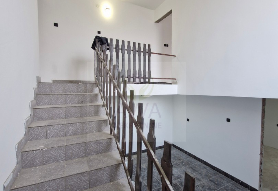 Sombor,TOP LOKACIJA, Lugovo 13, Kuća 215 m2 