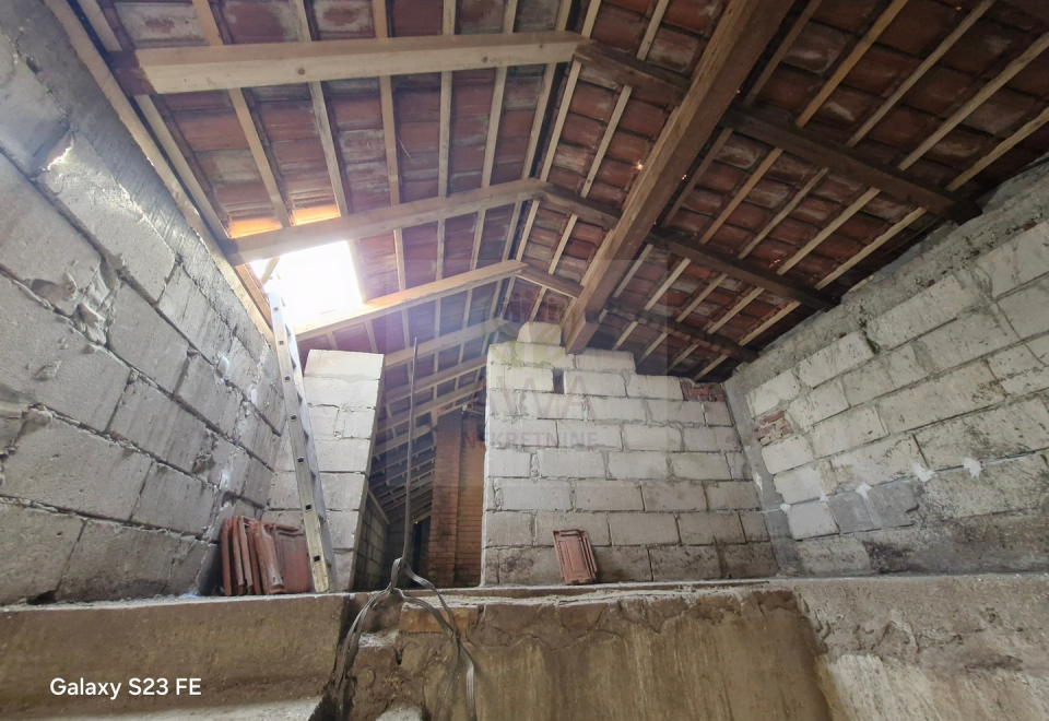 Sombor,TOP LOKACIJA, Lugovo 13, Kuća 215 m2 