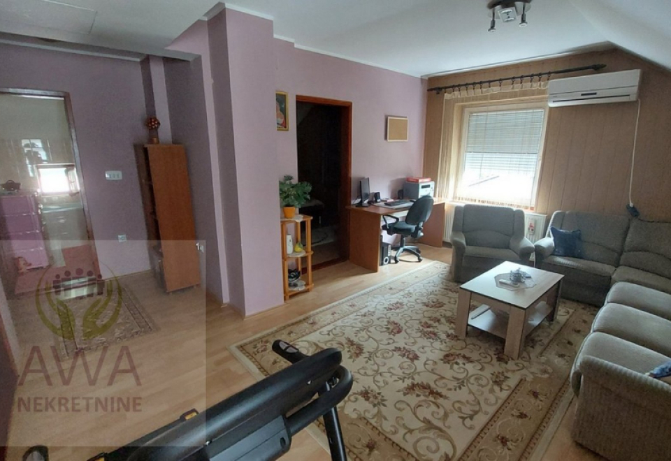 Čonopljanski put, Spratnica, 202 m2, 4 spavaće sobe