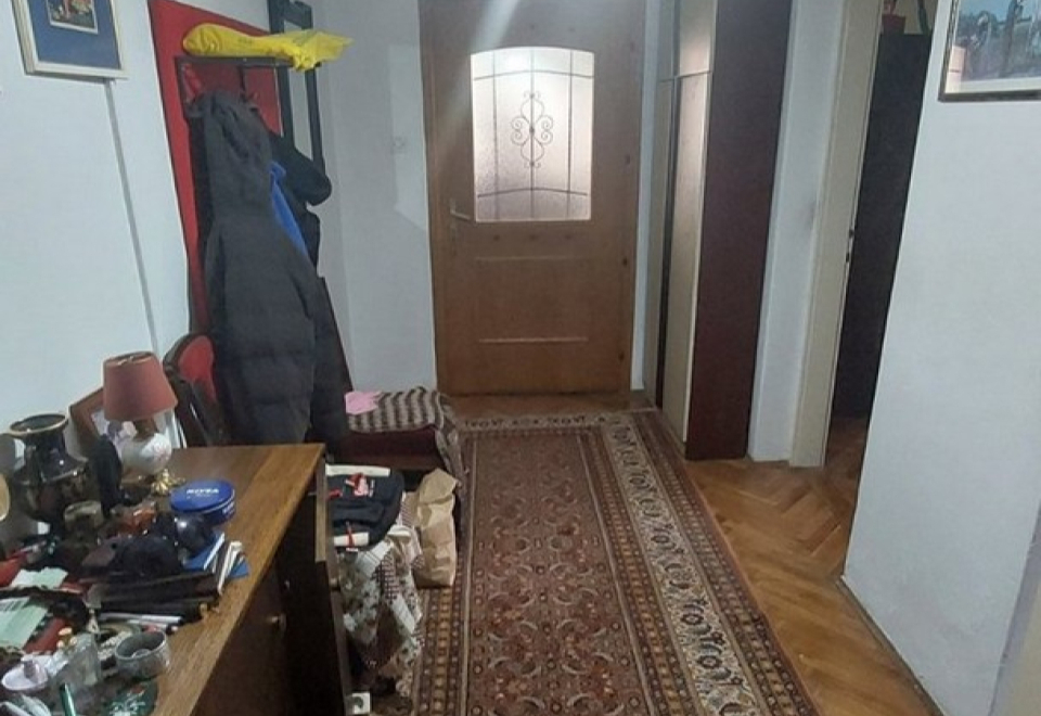 Josićko naselje, Stambeno-poslovna zgrada, 254 m2