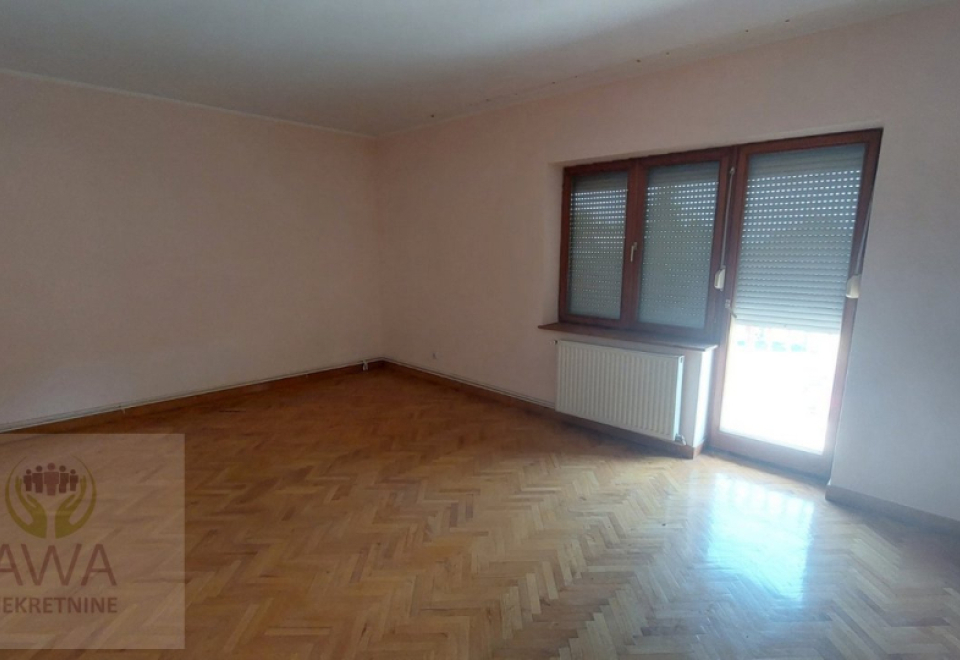 Stanišić, kuća 296 m2, prava za veliku porodicu