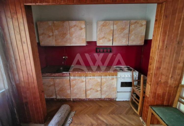 Sombor, spratna kuća u Mlakama 158 m2