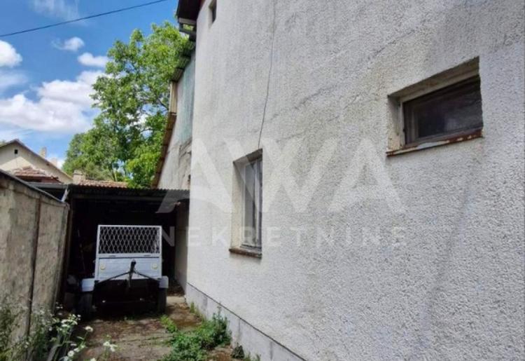 Sombor, spratna kuća u Mlakama 158 m2
