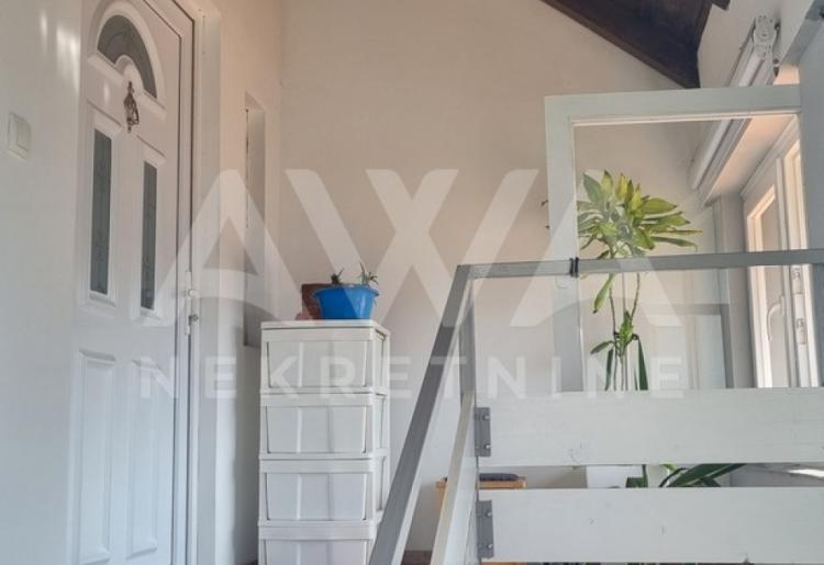 Nova kuća 220m2 sa velikim placem 20.50ar.