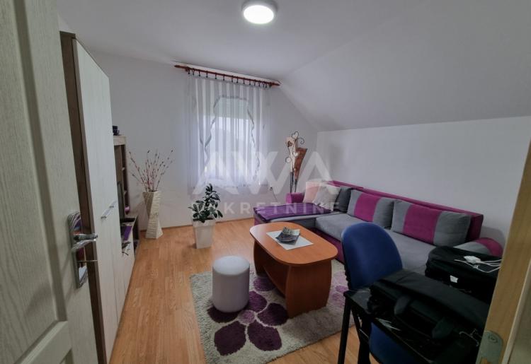 Nova kuća 220m2 sa velikim placem 20.50ar.