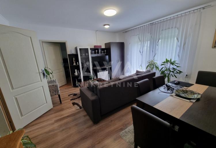 Nova kuća 220m2 sa velikim placem 20.50ar.