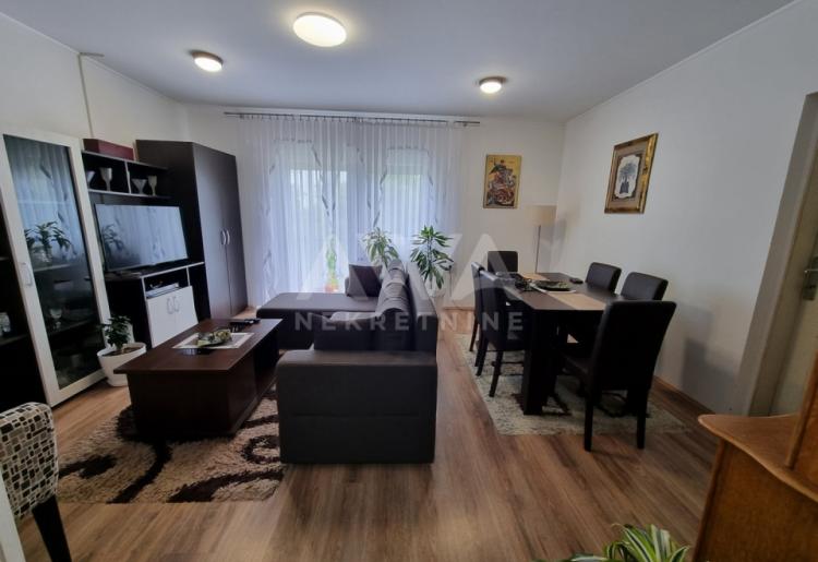 Nova kuća 220m2 sa velikim placem 20.50ar.