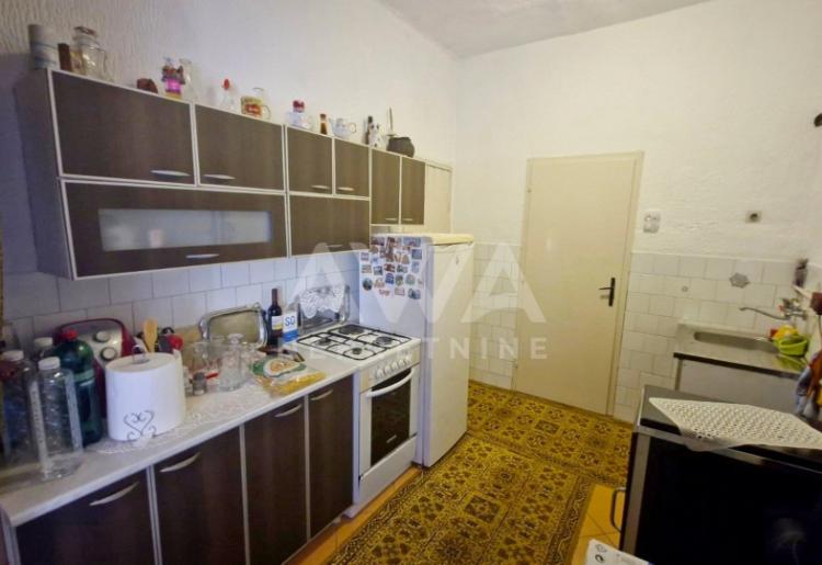 Stapar, Kuća 194 m2 na placu od 2560 m2