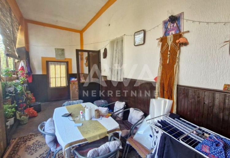Stapar, Kuća 194 m2 na placu od 2560 m2