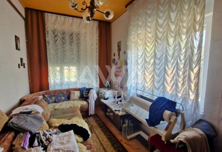 Stapar, Kuća 194 m2 na placu od 2560 m2
