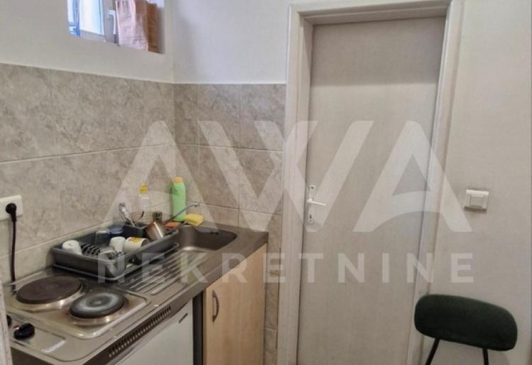 Poslovni prostor u centru grada 107 m2