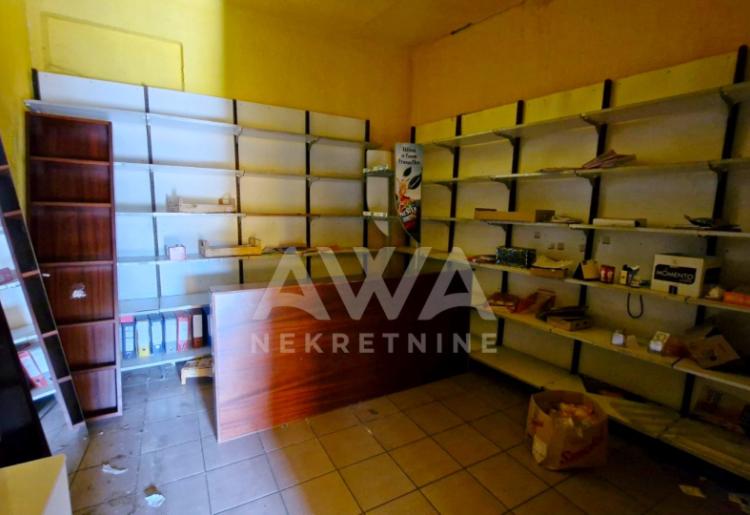 Crvenka, Poslovni prostor, 78 m2