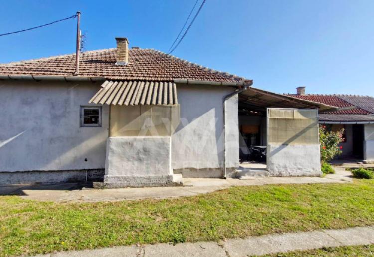 Gakovo, tipska kuća od 145 m2, plac 8a