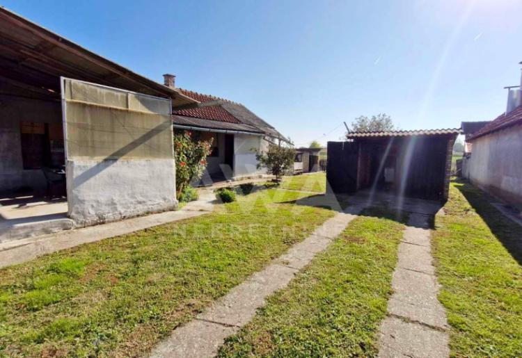 Gakovo, tipska kuća od 145 m2, plac 8a