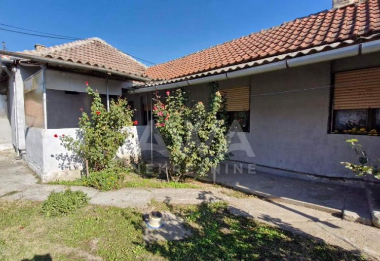 Gakovo, tipska kuća od 145 m2, plac 8a