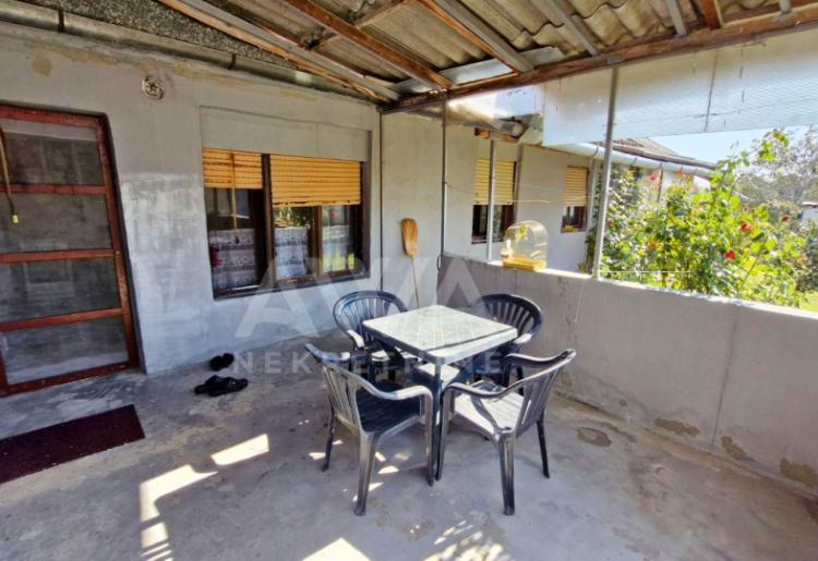 Gakovo, tipska kuća od 145 m2, plac 8a