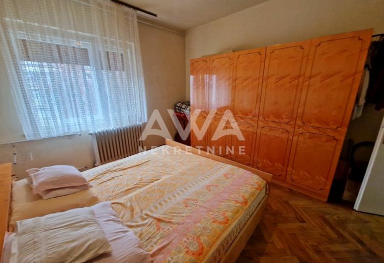 Na prodaju trosoban stan u centru Apatina – 73 m²
