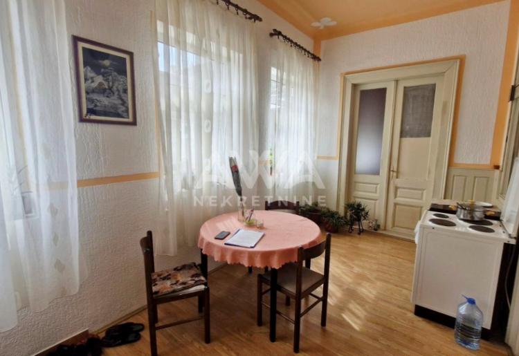 Stanišić, Starogradska kuća 306 m2 