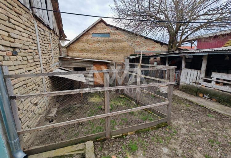 Predgrađe, naselje Lugovo, kuća 123m2, plac 21ar