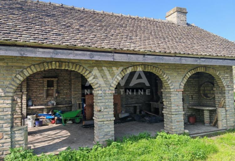 Kljajićevo – 13,6 ha zemlje I klase, navodnjavanje i renoviran salaš