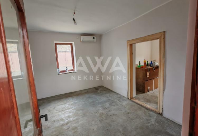 Kupusina. Renovirana manja kuća 80m2