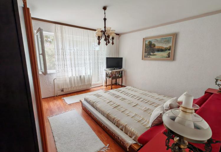 Spratna kuća na lepom placu – MZ Crvenka, Sombor