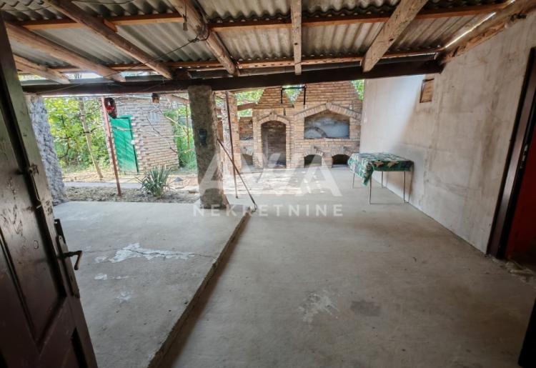 Predgrađe Bezdana. Salaš, kuća 111m2, plac 9.7ar